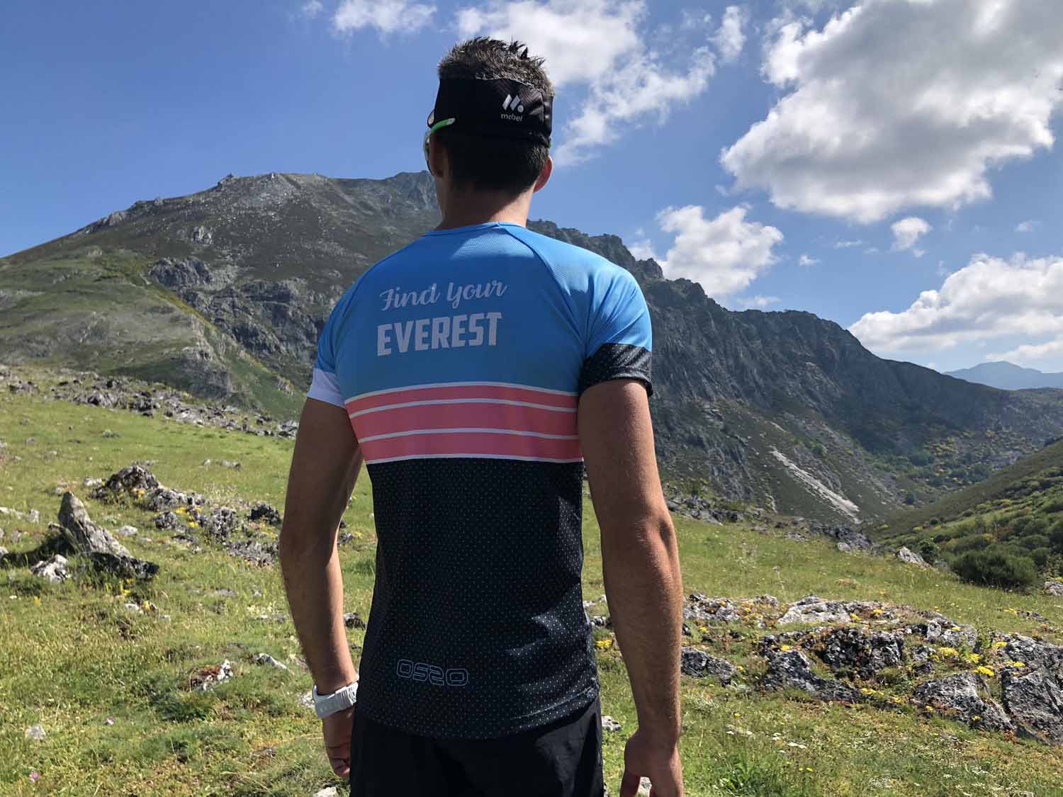 CAMISETA TÉCNICA FIND YOUR EVEREST - Blue & Black - Image 4